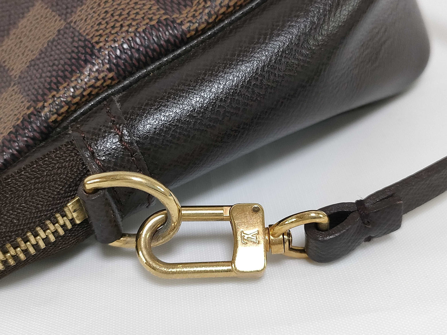 LOUIS VUITTON Ebene Truss Pouch