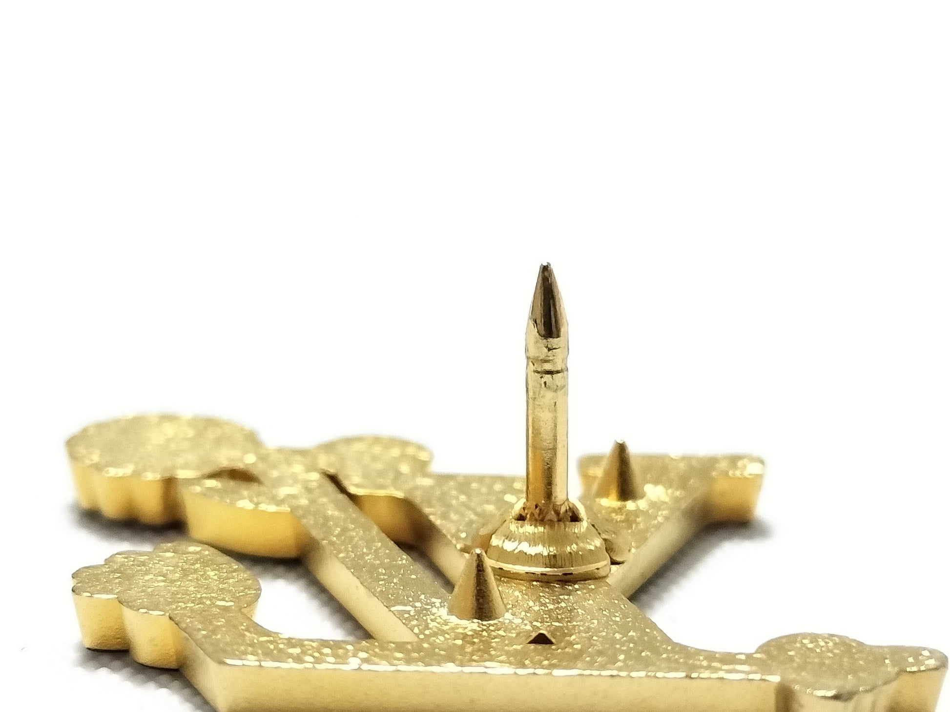 LOUIS VUITTON logo pin badge brooch designed by Takashi Murakami Other accessories