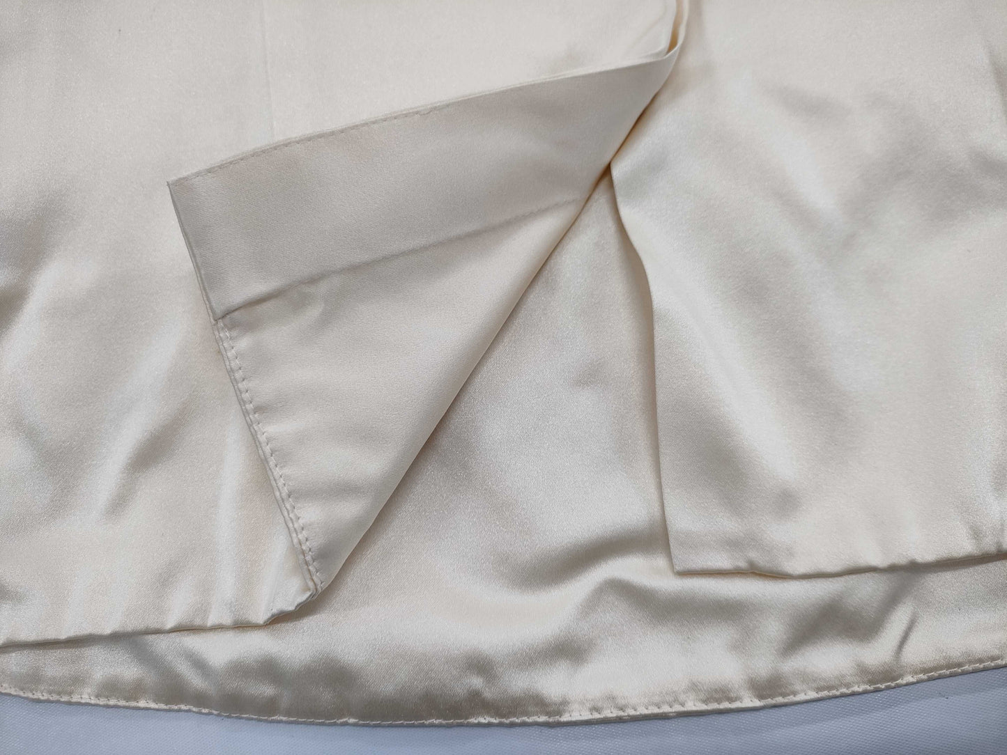 CHANEL Silk Sleeveless Top Tops