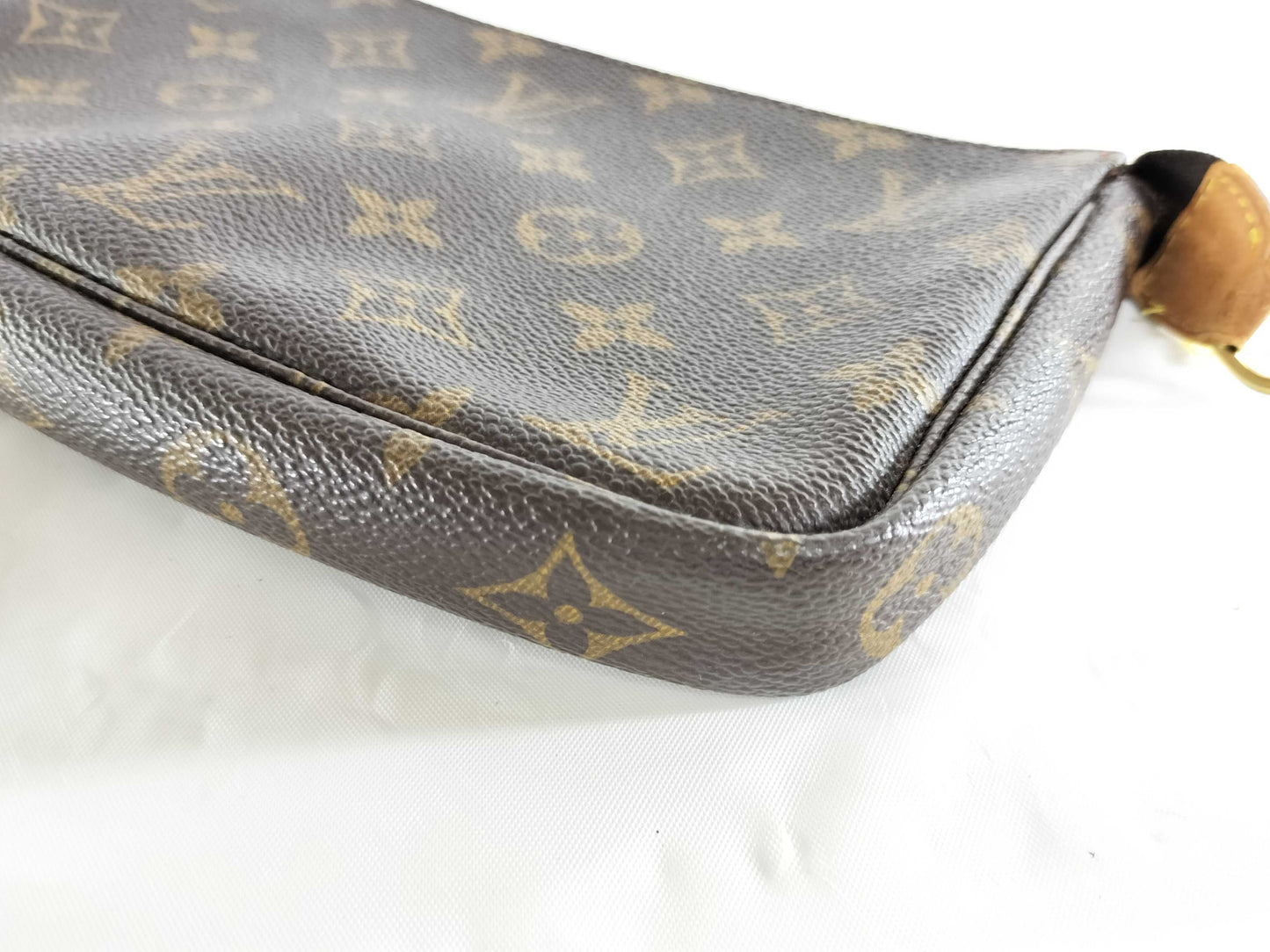 LOUIS VUITTON Monogram M40712 Pochette Accessoires Pouch
