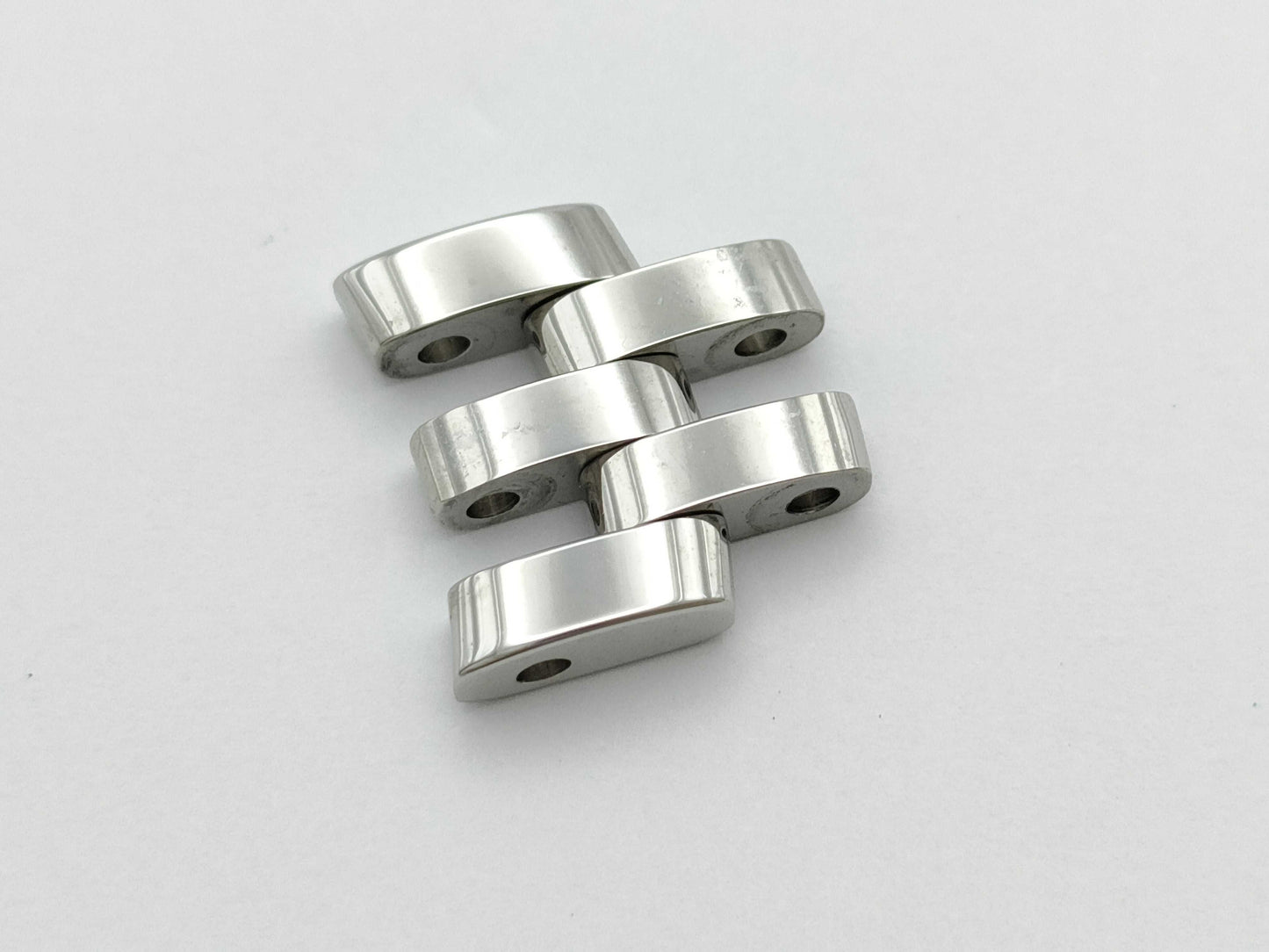 Tops and other accessories