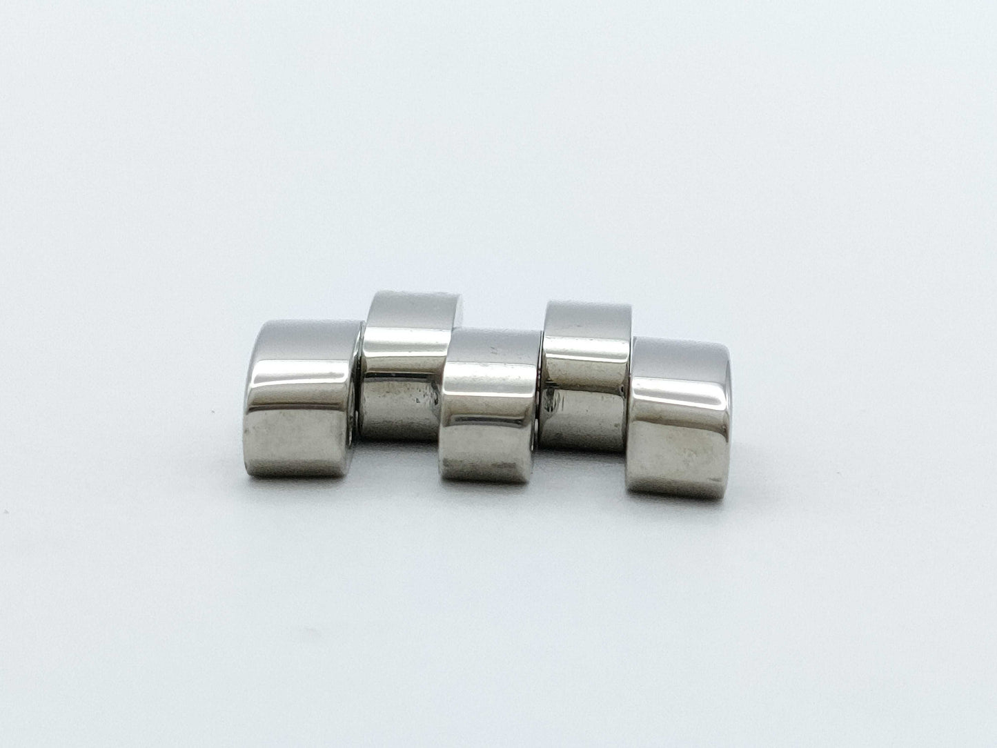 Tops and other accessories