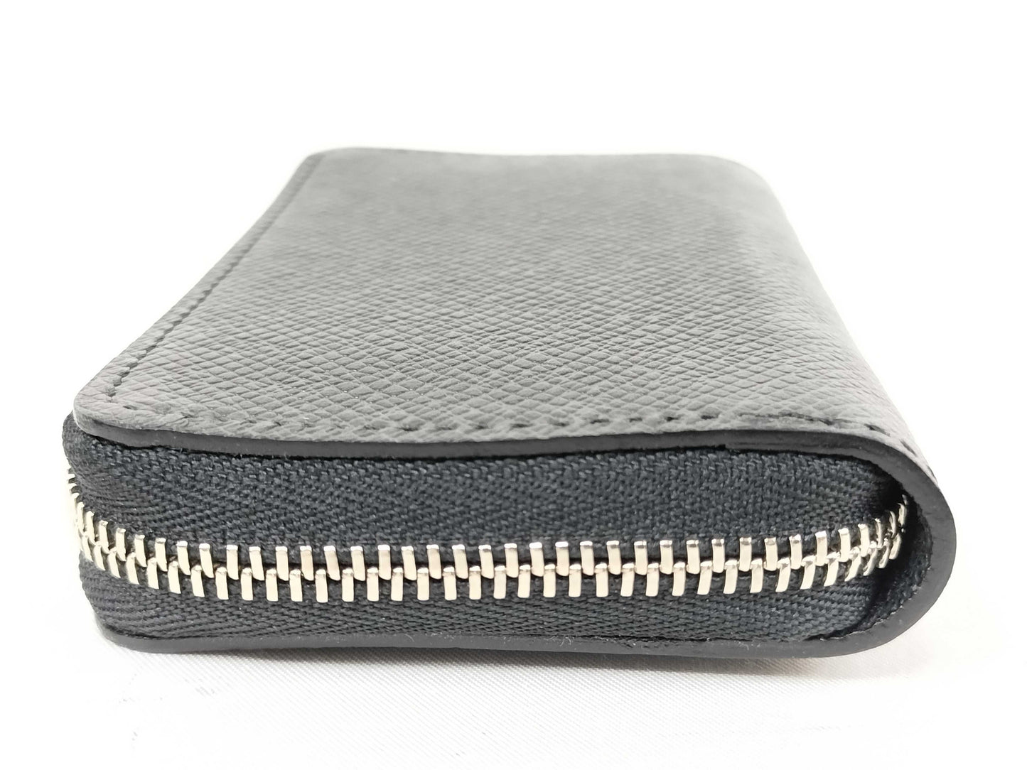 LOUIS VUITTON Taiga Coin Purse