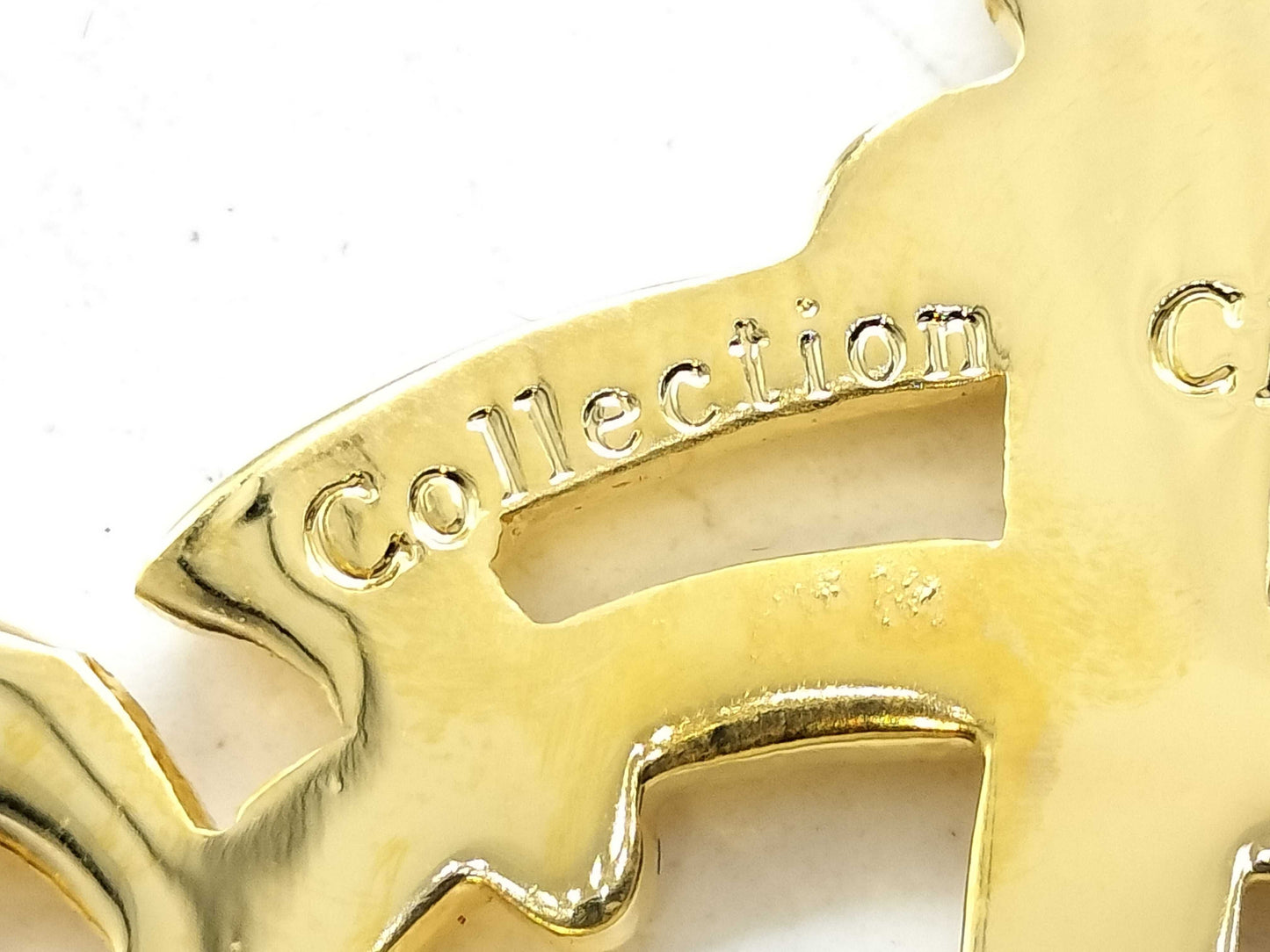 Dior logo brooch brooch