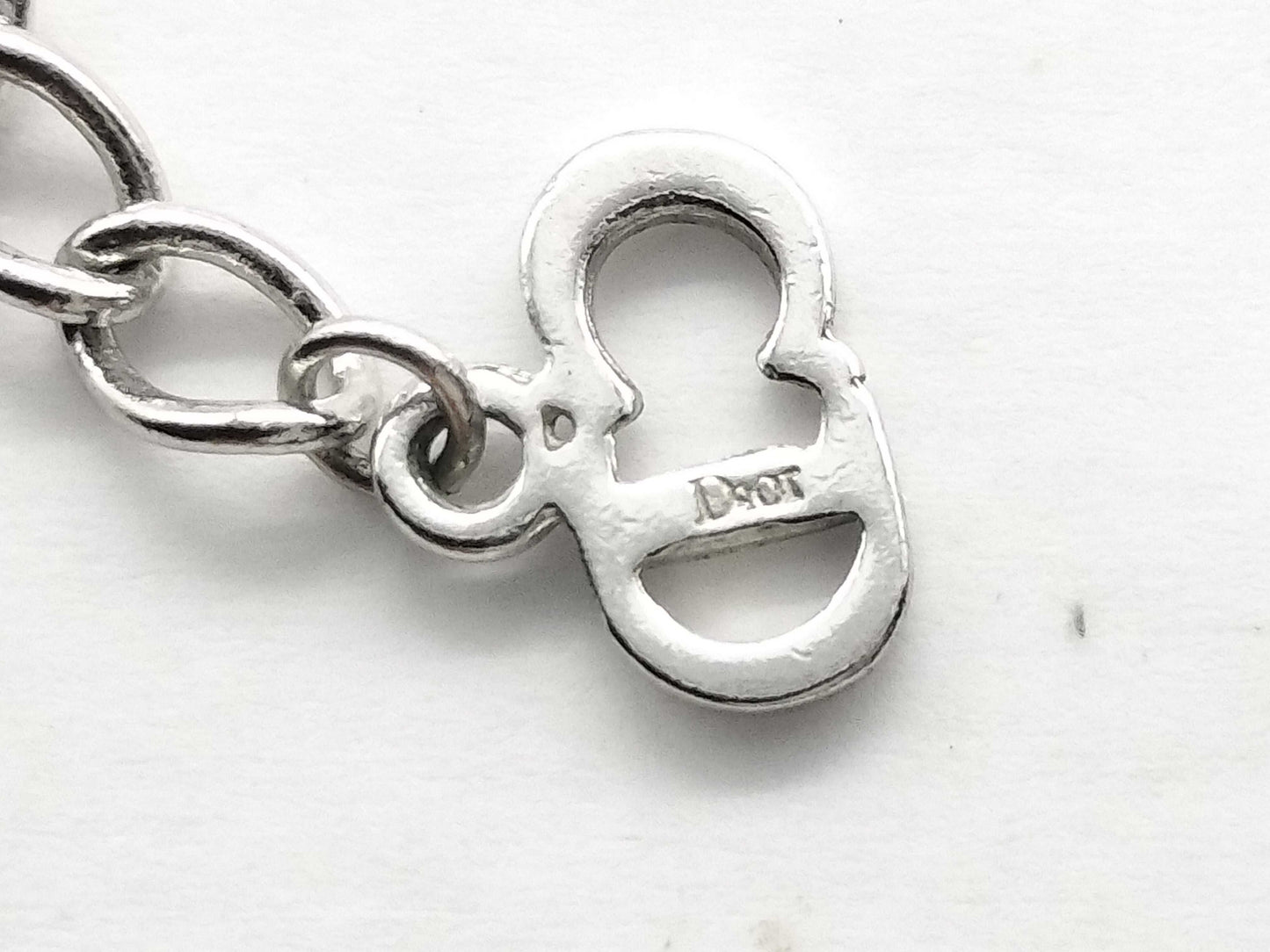 Dior logo necklace necklace