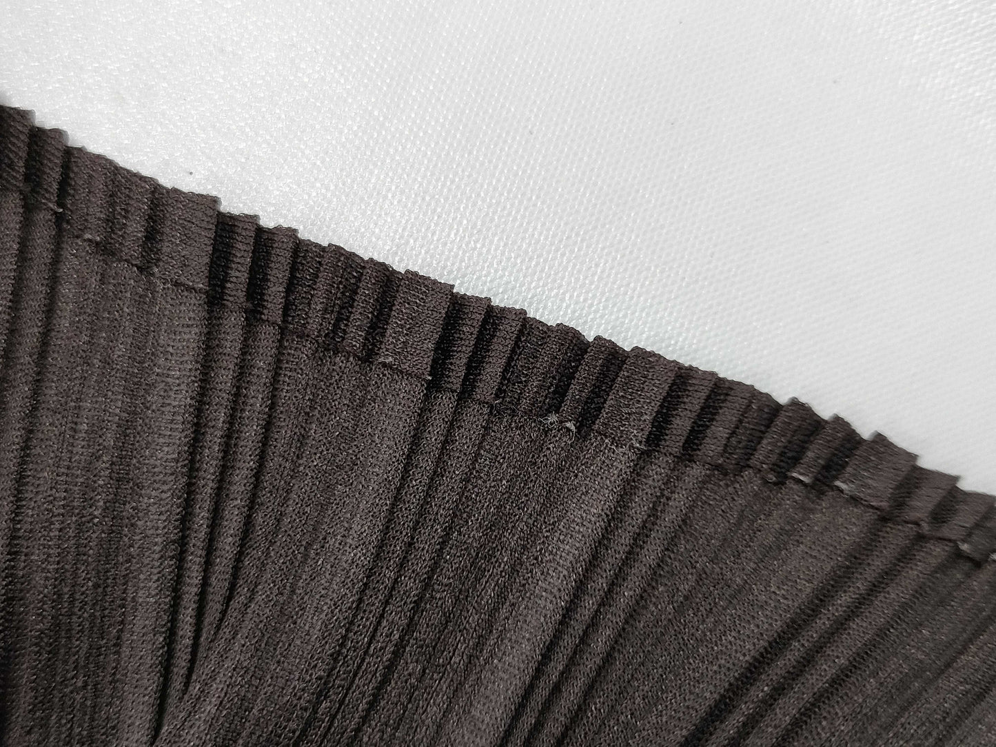 ISSEY MIYAKE Pleats Please Gradation Top