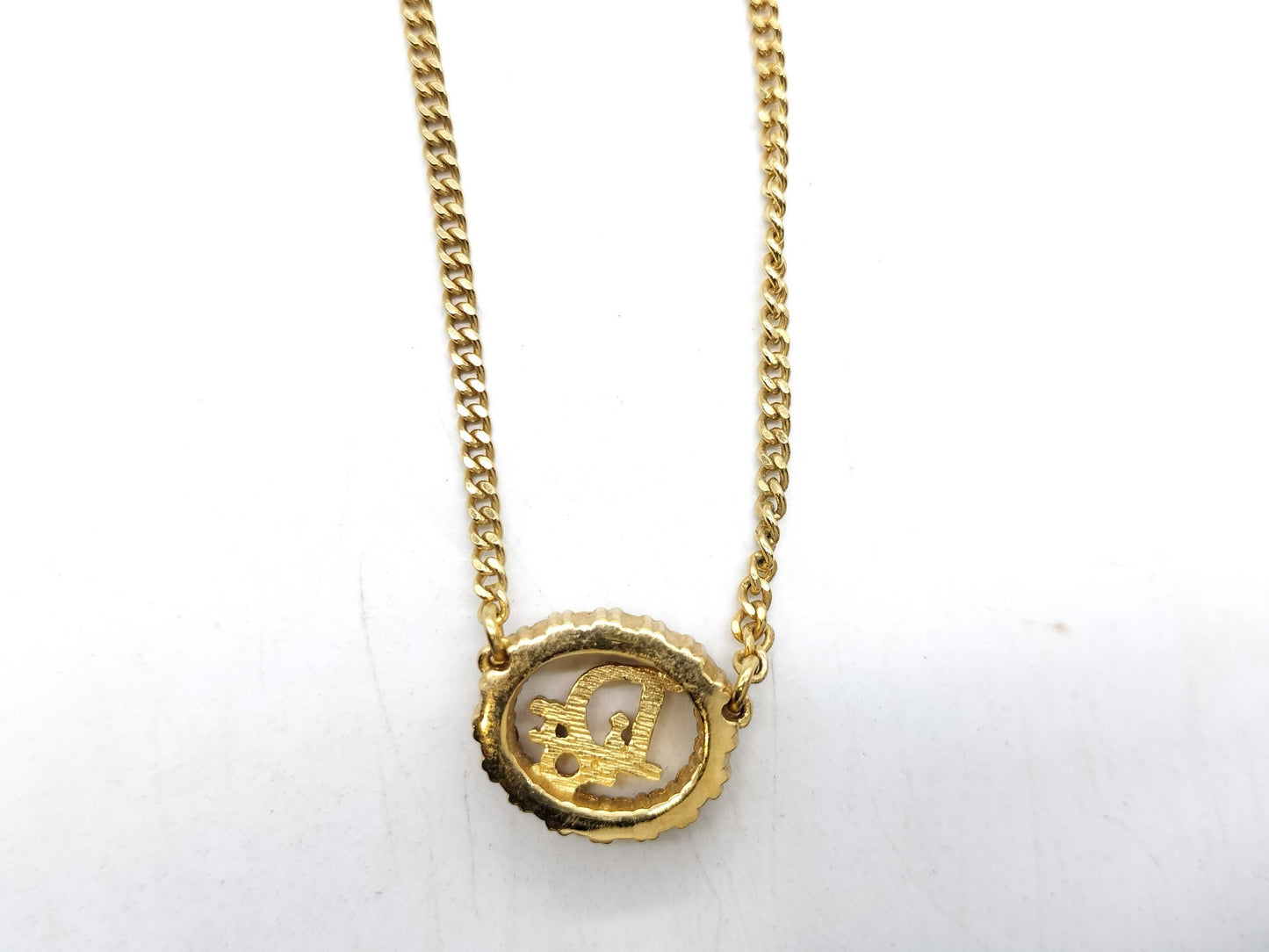 Dior logo necklace necklace
