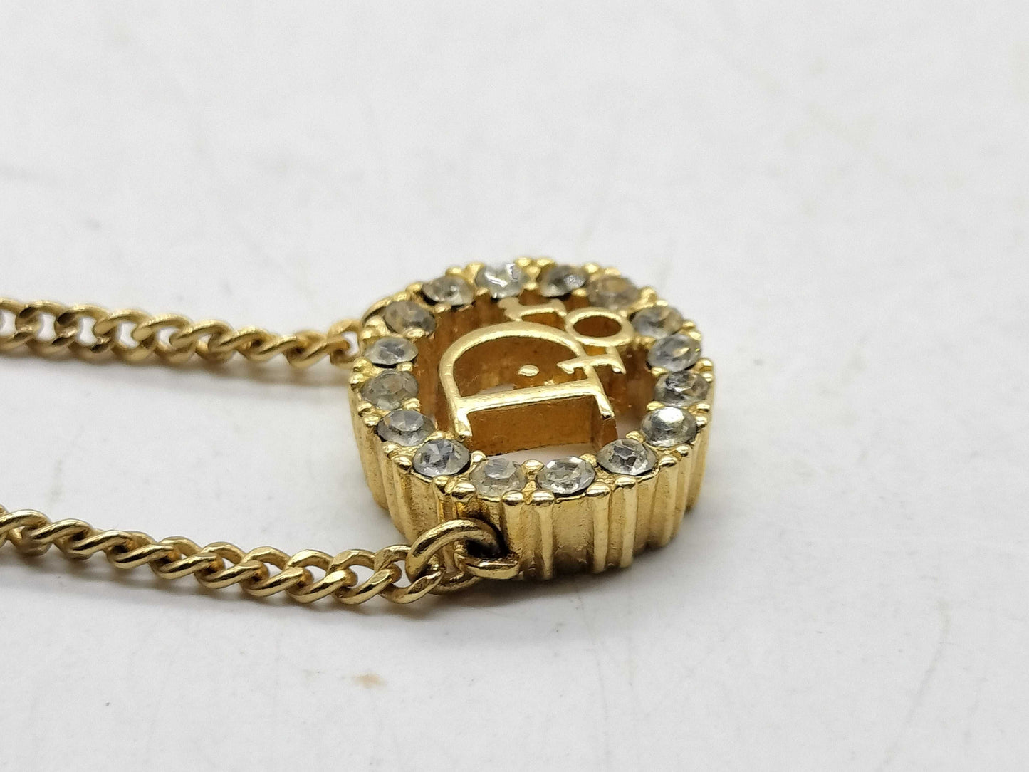 Dior logo necklace necklace