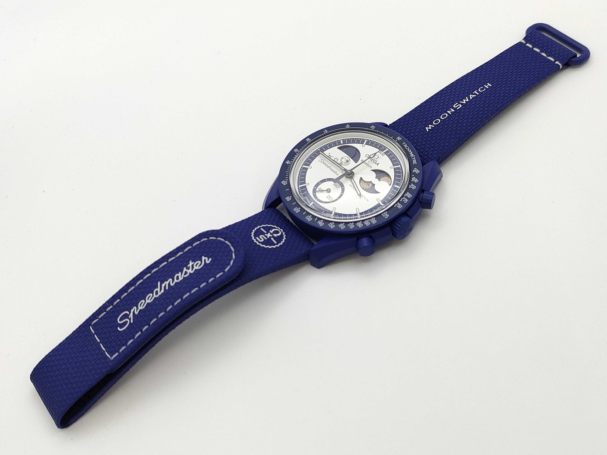 OMEGA MISSION TO EARTHPHASE S033N703L 13022666090 Quartz Men's Watch