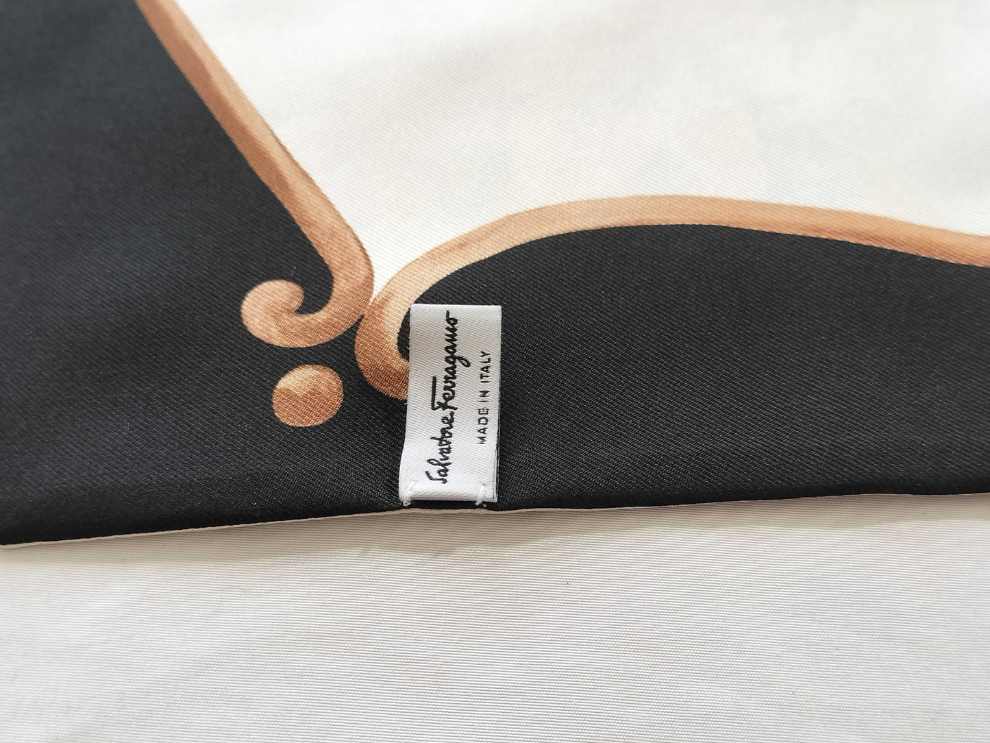 Salvatore Ferragamo Pleated Carré/Shawl Scarf