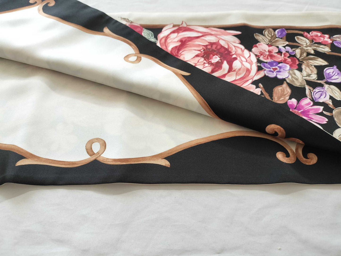 Salvatore Ferragamo Pleated Carré/Shawl Scarf