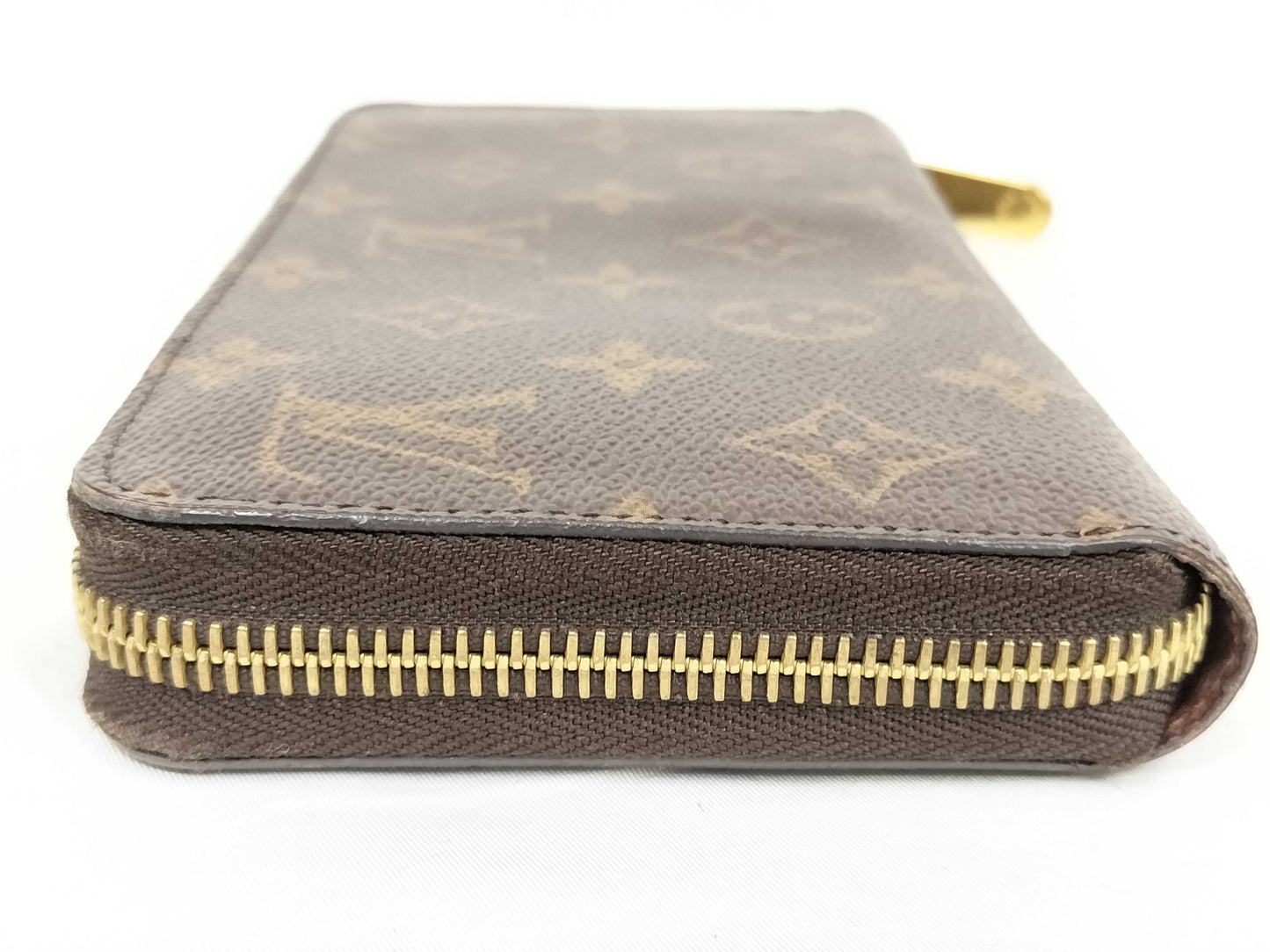 LOUIS VUITTON Monogram Zippy Wallet