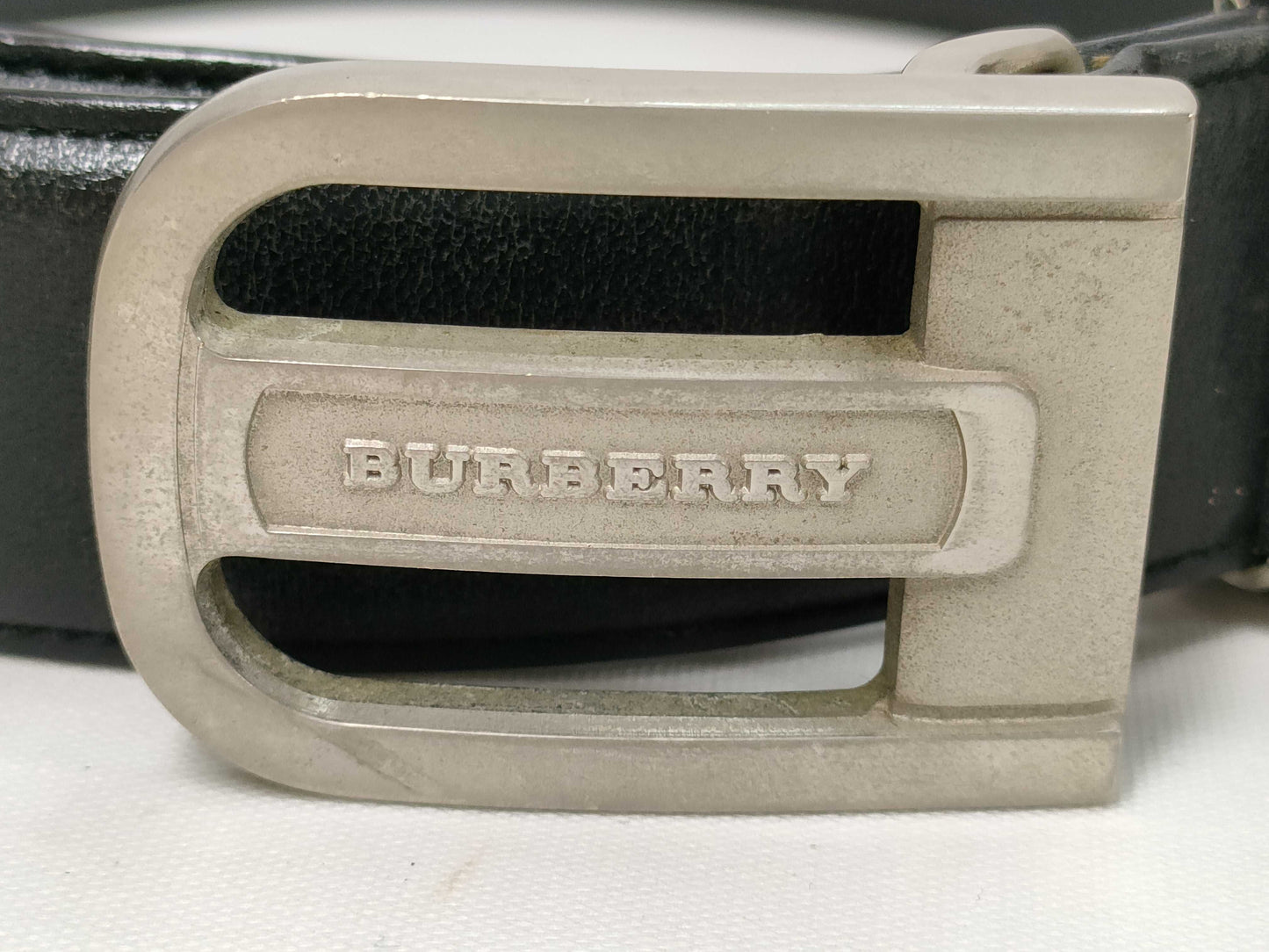 Cartier Burberry/Gucci Accessory Case/Belt/Strap Set Belt