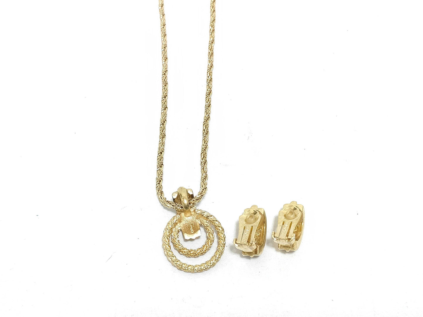 Dior Necklace *1 Earrings *2 Accessories Summary Accessories Summary