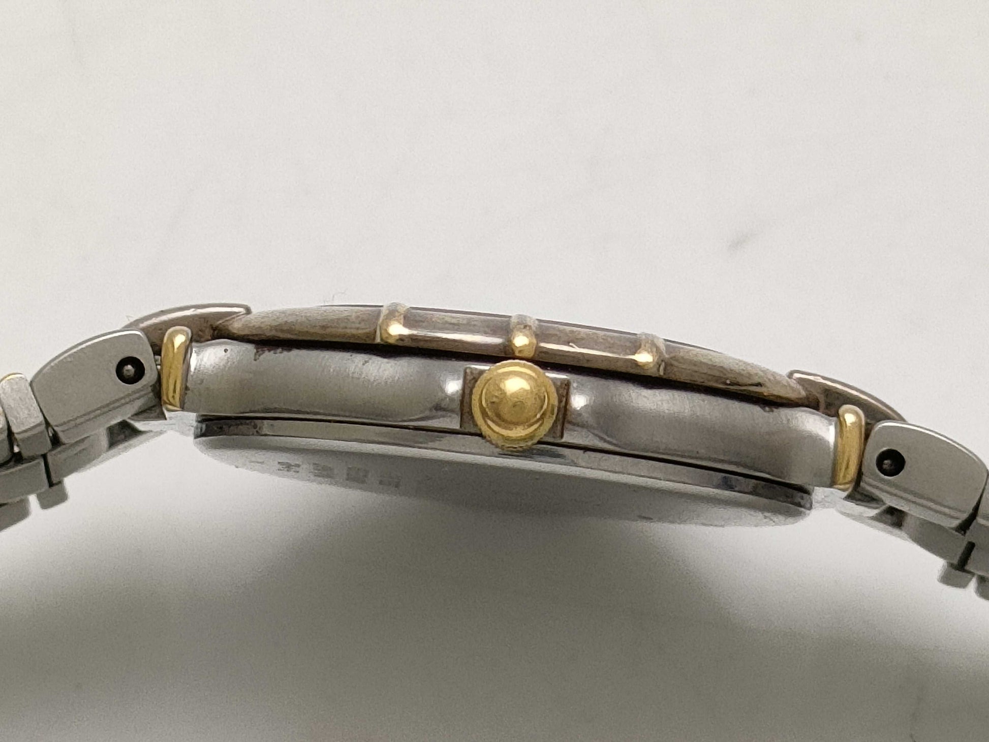 Yves Saint Laurent YSL 4630-E63468Y Immovable Women's Watch