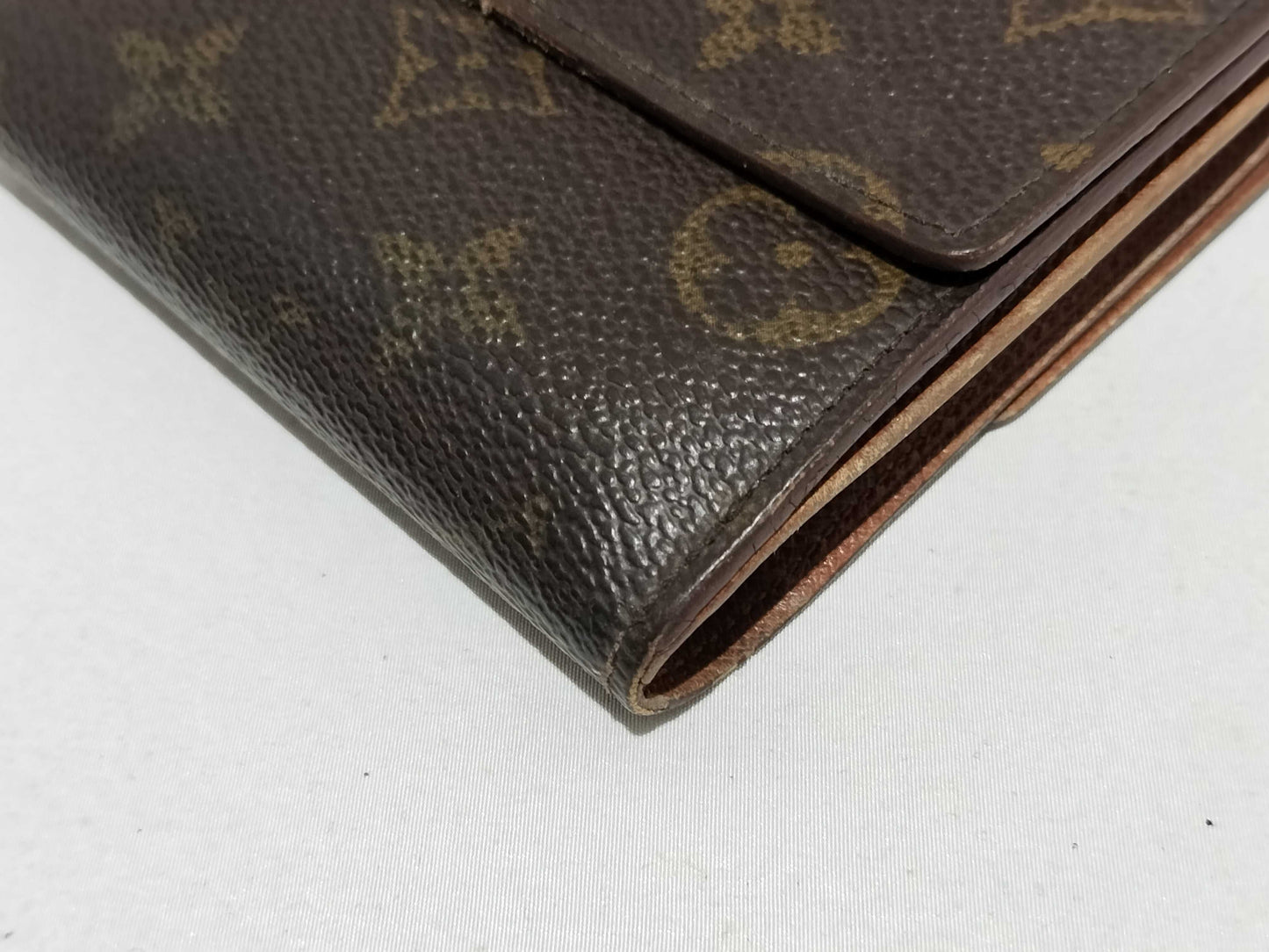 LOUIS VUITTON Monogram Double Hook Wallet
