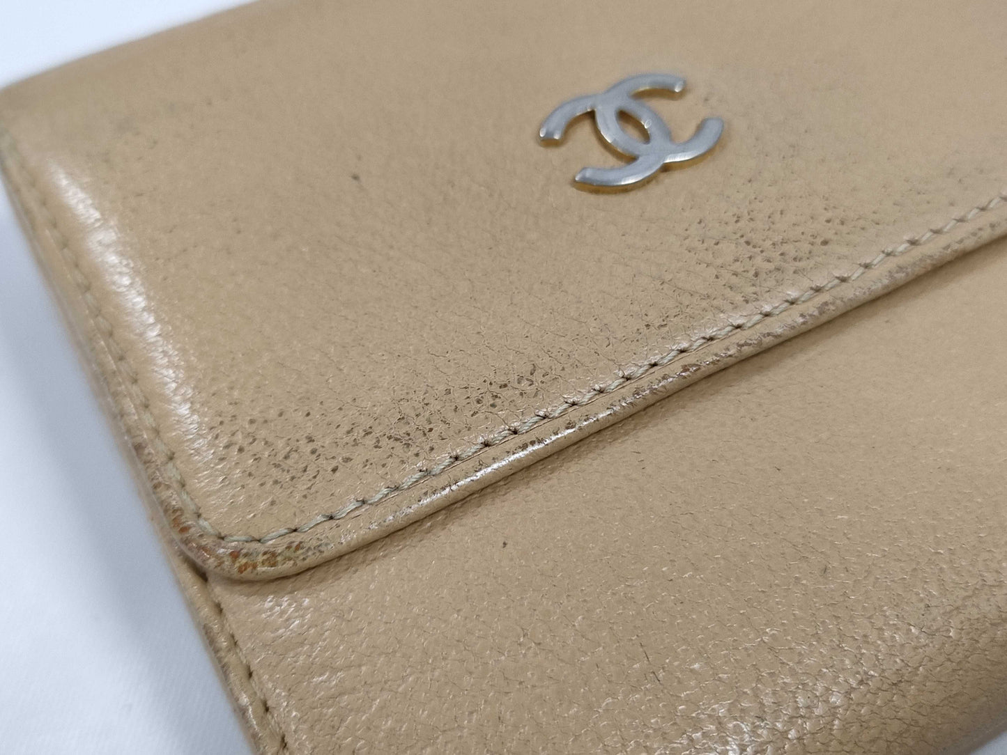 CHANEL double-hook wallet