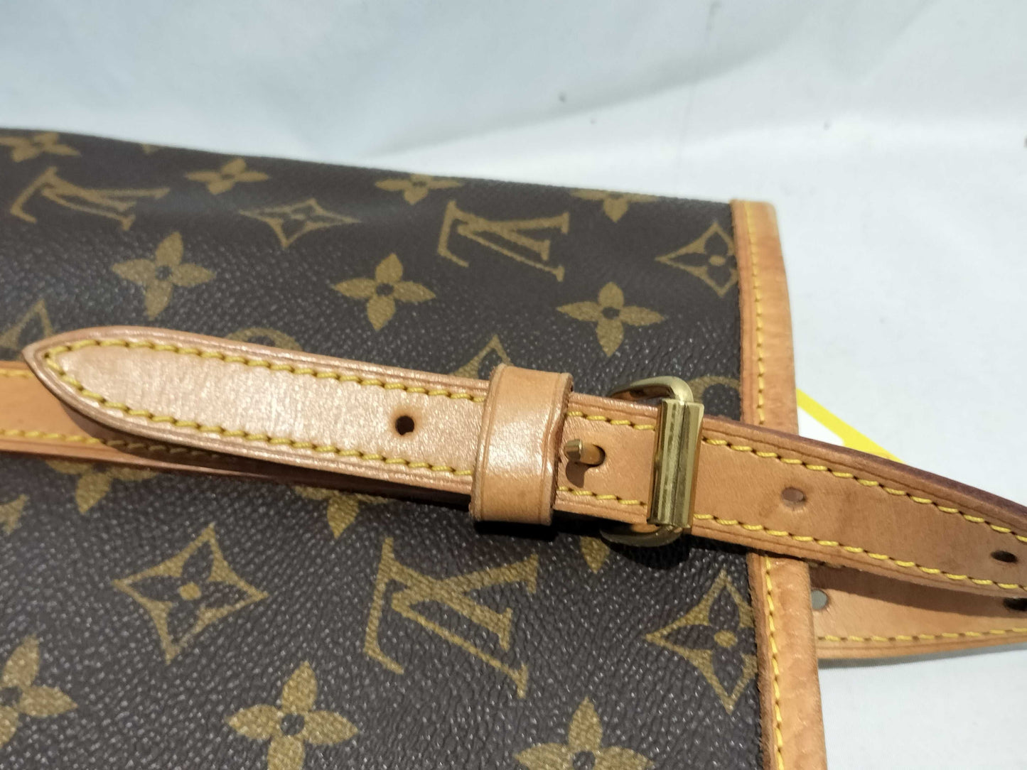 LOUIS VUITTON Monogram Bucket GM Tote Bag with Pouch