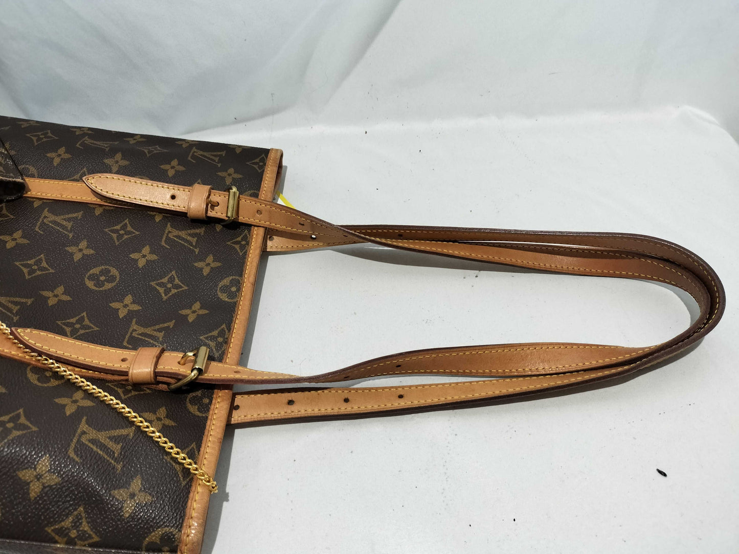 LOUIS VUITTON Monogram Bucket GM Tote Bag with Pouch