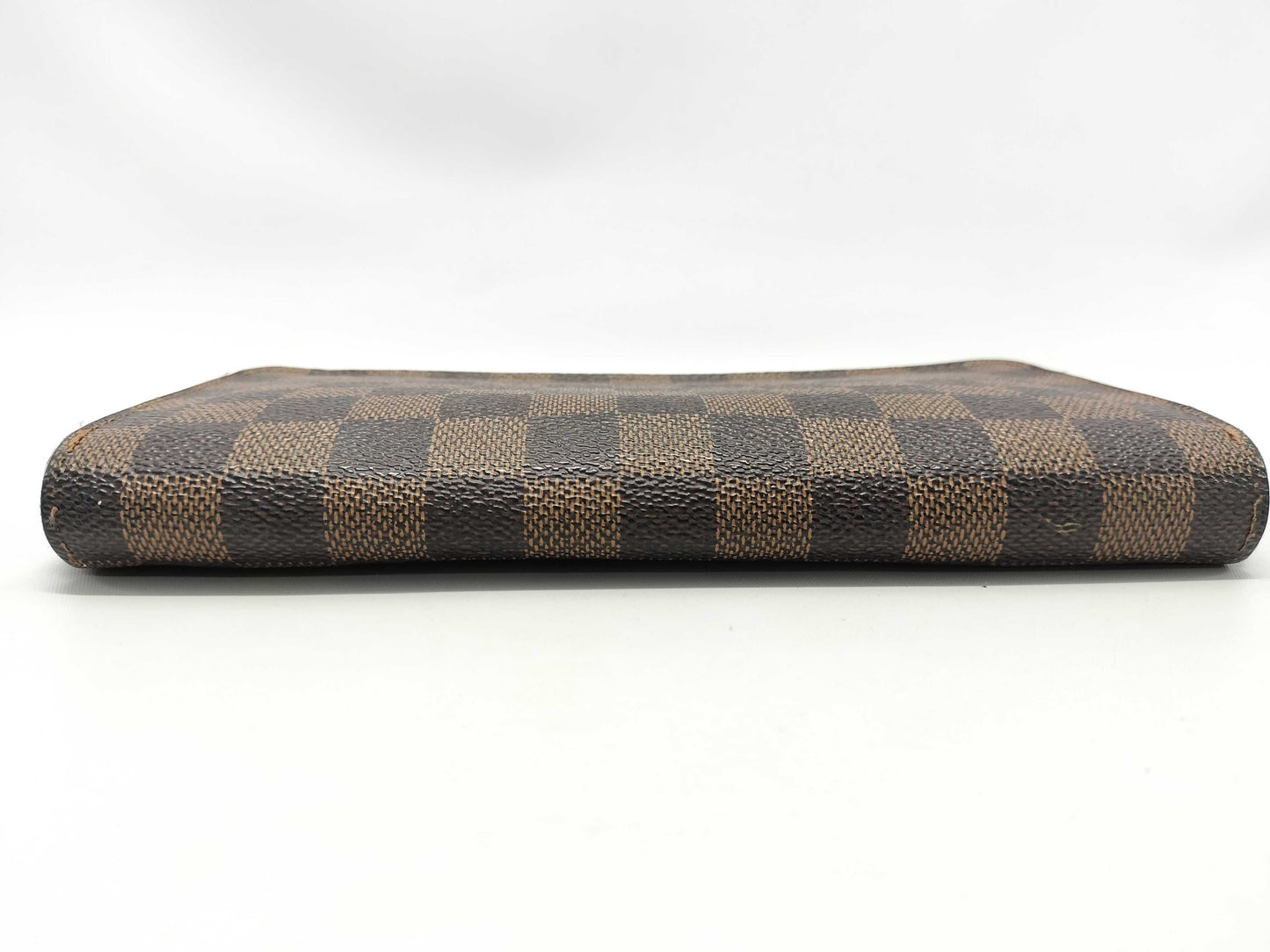 LOUIS VUITTON Damier Zippy Wallet