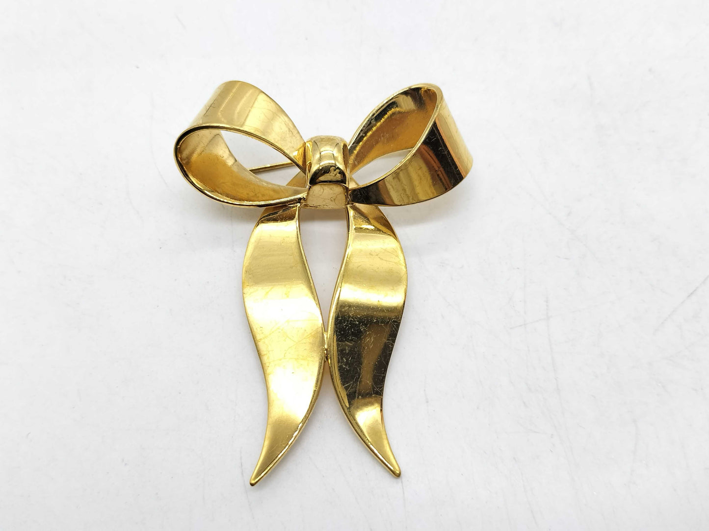 Dior ribbon brooch brooch