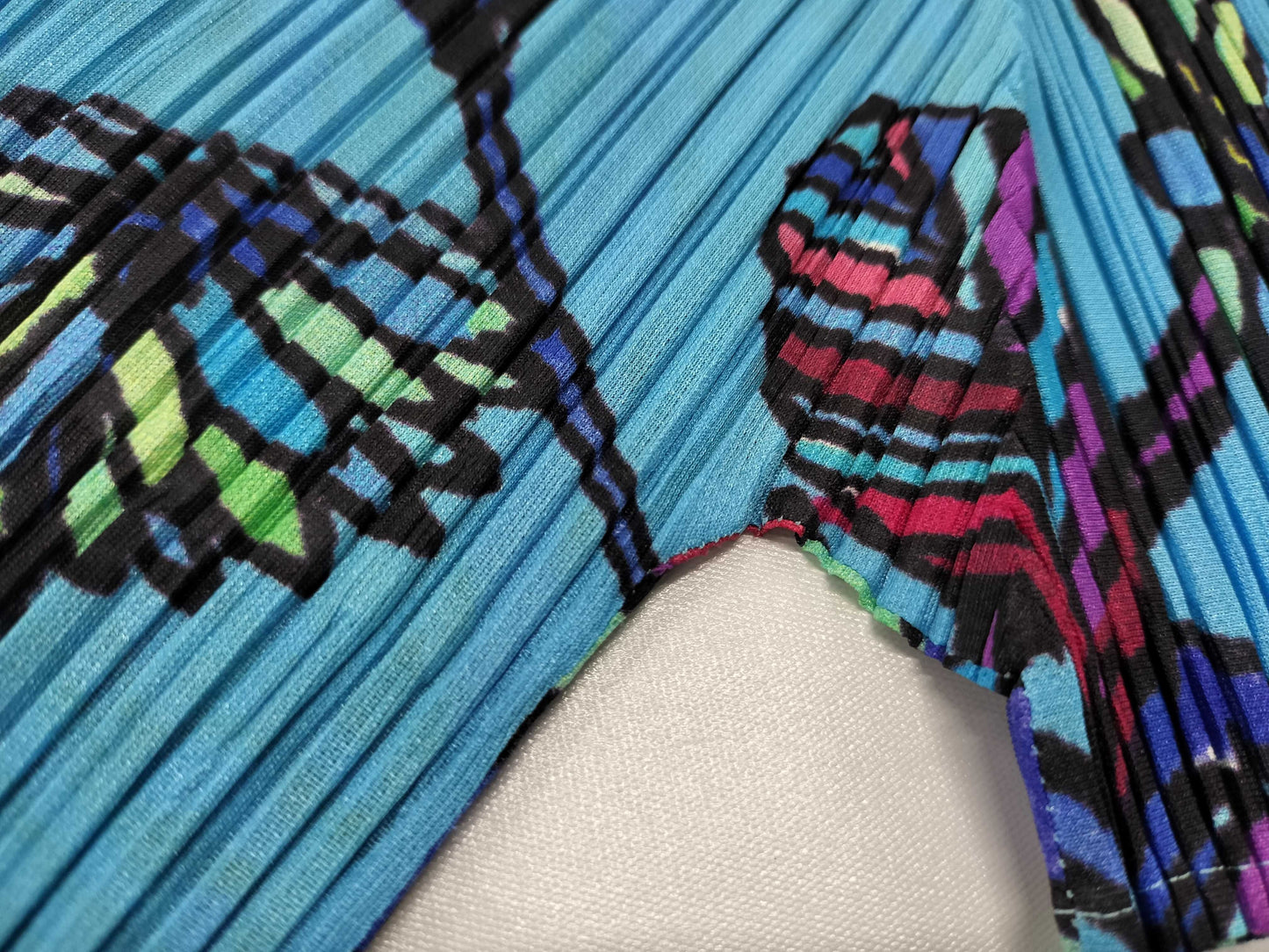 ISSEY MIYAKE Pleats Please Top, Short Sleeve, All-Over Print Shirt