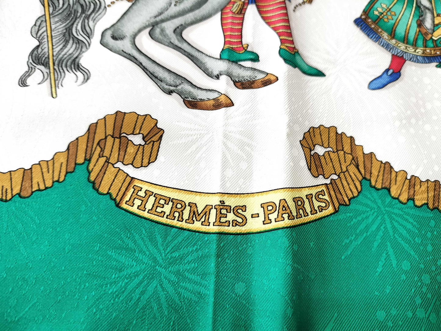 HERMES Carré Daimyo Prince of the Land of the Rising Sun Scarf