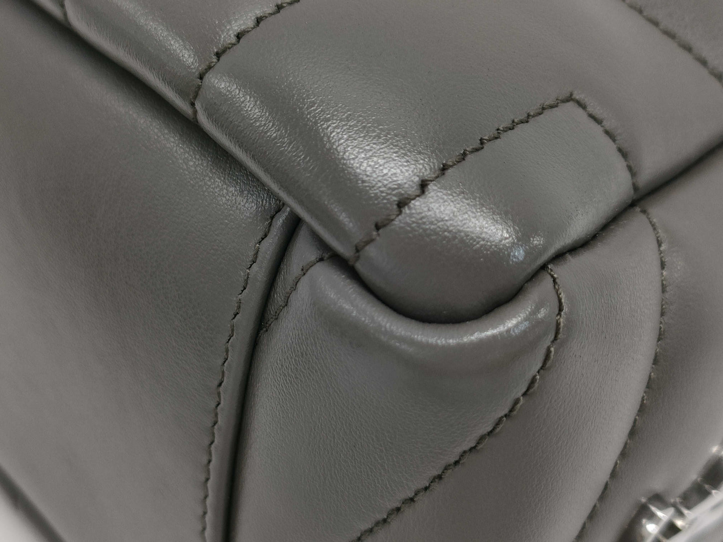 Yves Saint Laurent Chain Bag Shoulder Bag