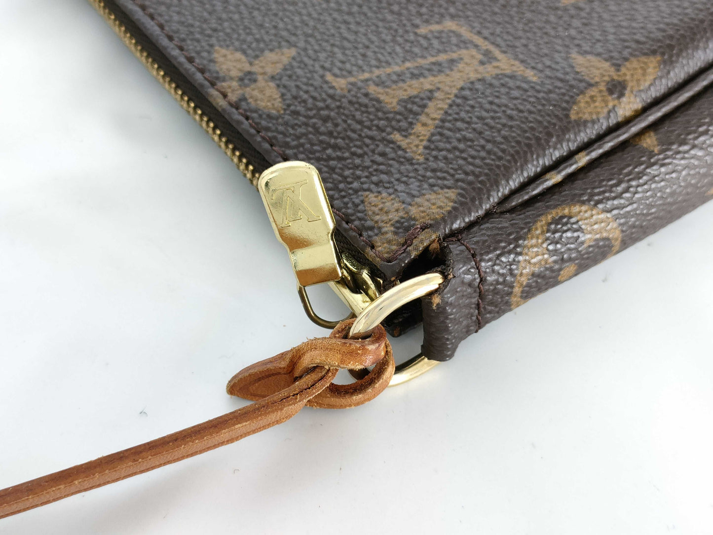 LOUIS VUITTON Monogram M40712 Pochette Accessoires Pouch