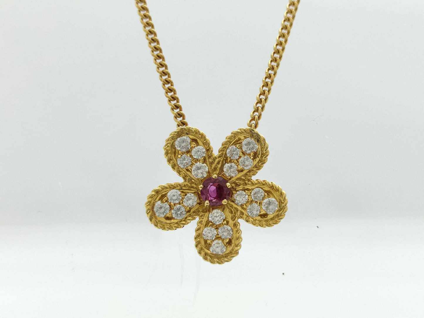 GRAFF Ruby Diamond 750 7.8g Necklace