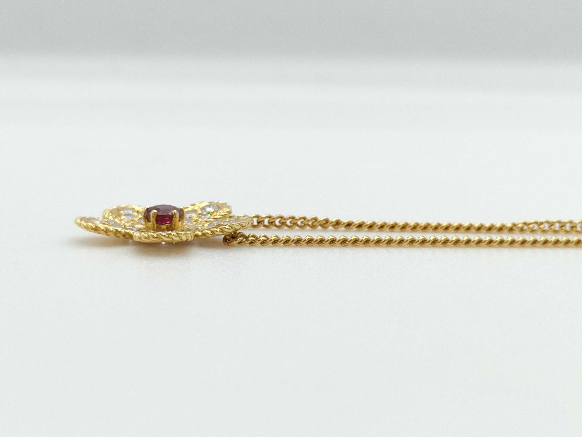 GRAFF Ruby Diamond 750 7.8g Necklace
