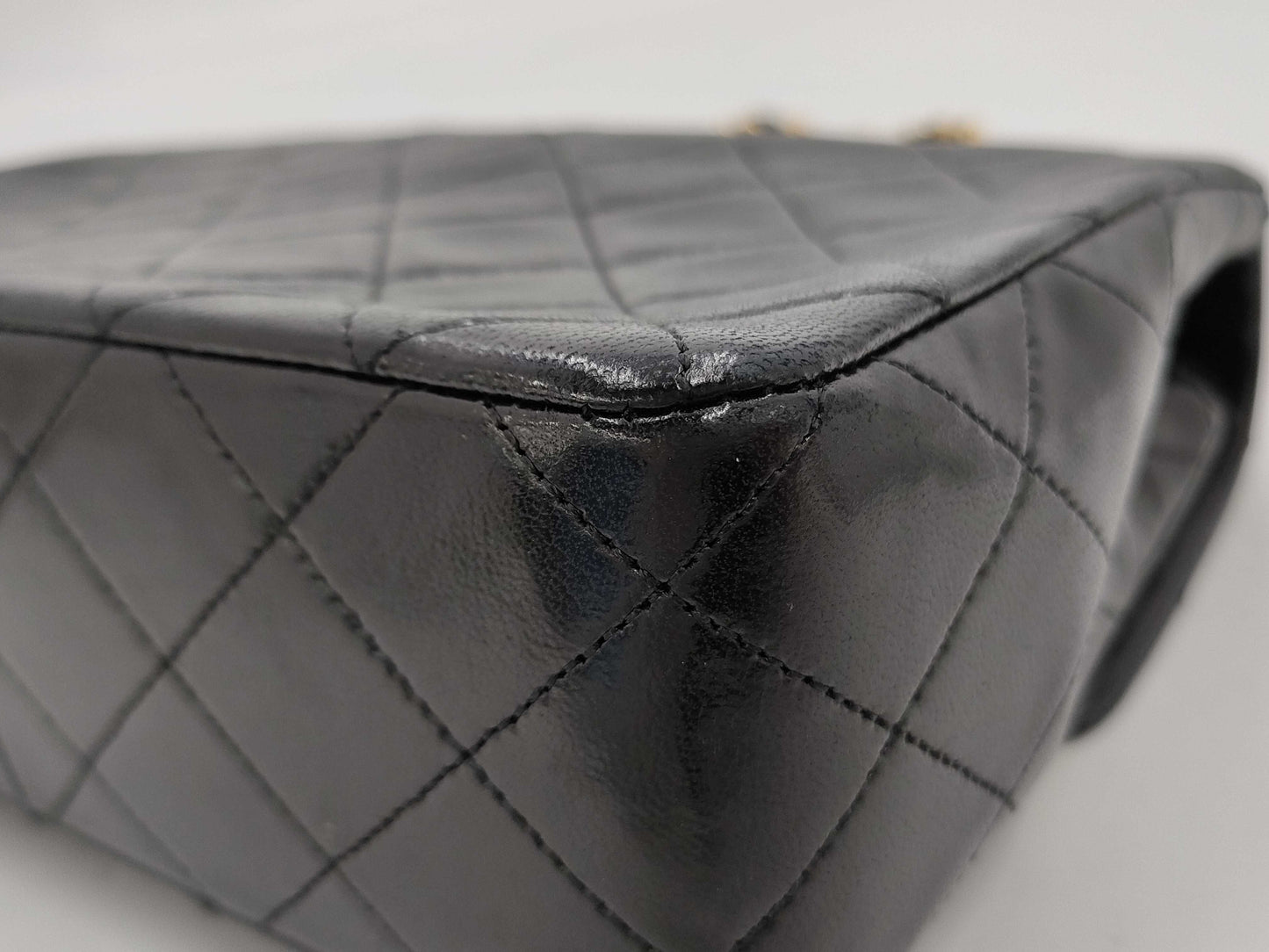 CHANEL Lambskin Matelasse 20 Single Flap/Single Chain Shoulder Bag