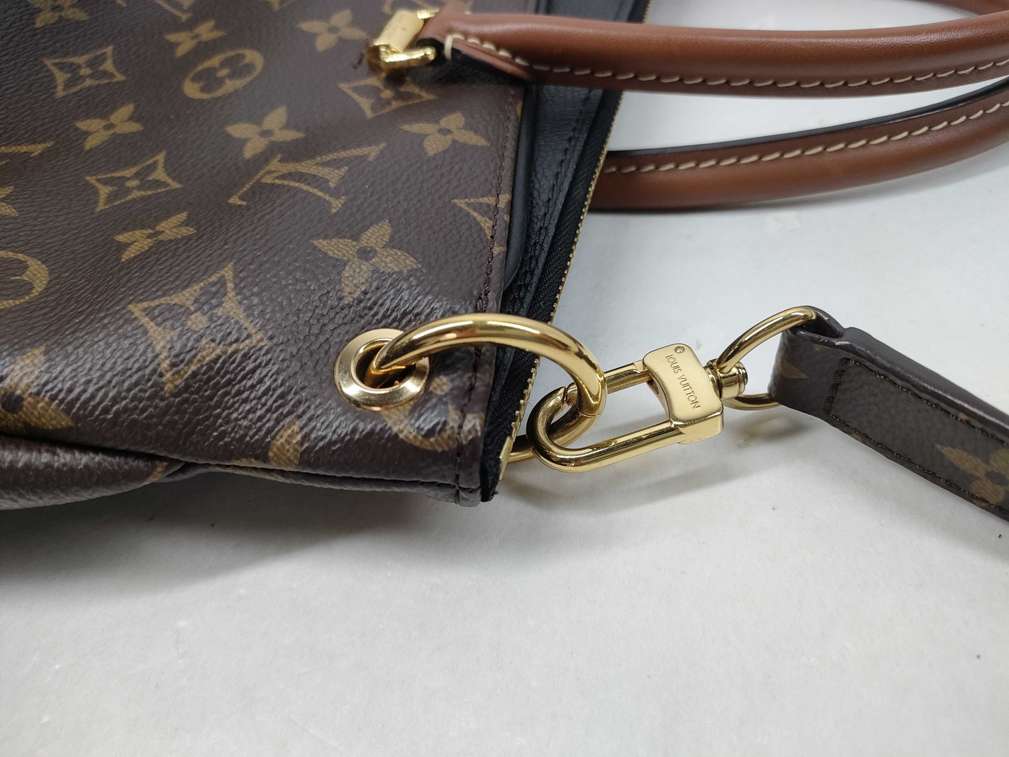 LOUIS VUITTON Monogram M41147 Pallas Handbag