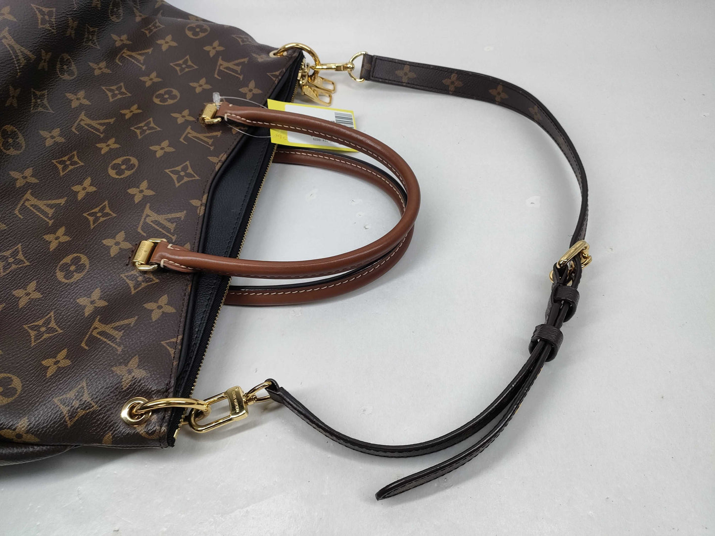 LOUIS VUITTON Monogram M41147 Pallas Handbag