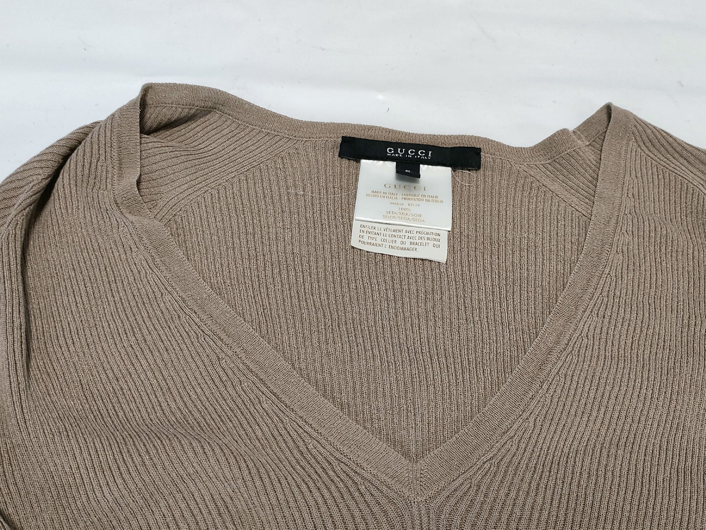 GUCCI Long Sleeve Metal Logo Silk Top