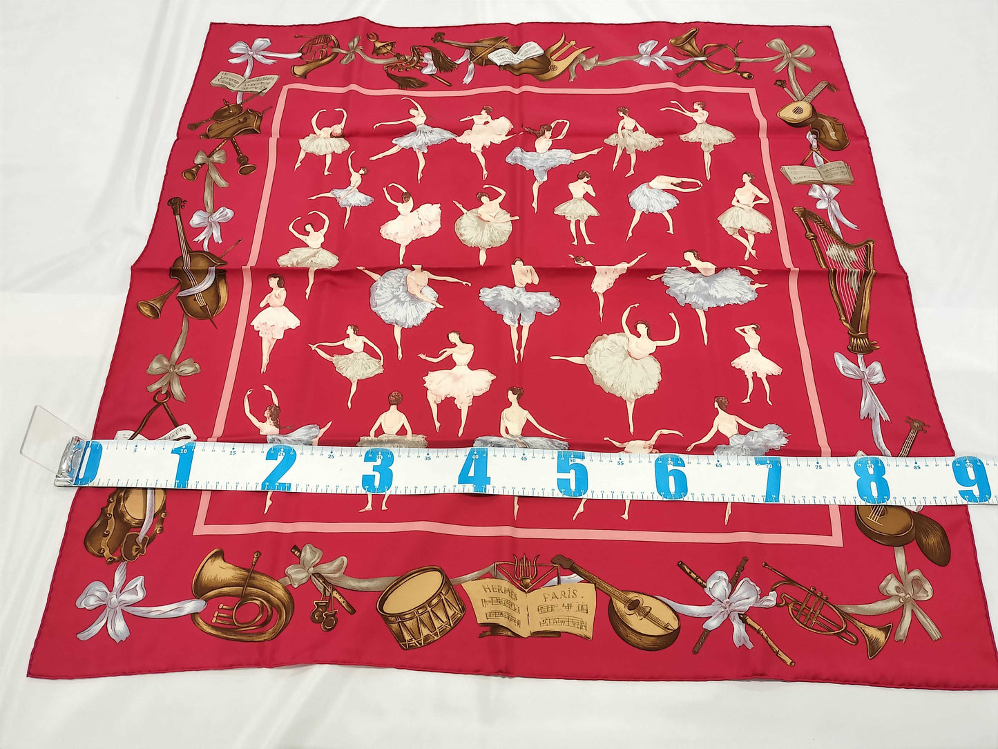 HERMES Carre Ballerina Scarf