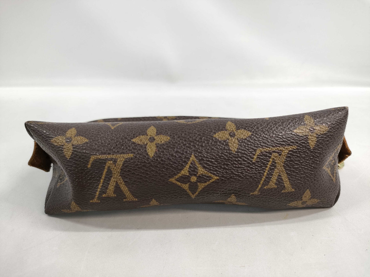 LOUIS VUITTON Monogram Pochette Cosmetic Pouch