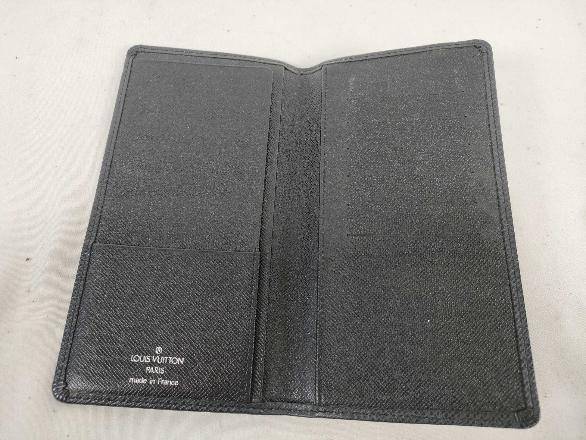 LOUIS VUITTON Taiga Prada/Gucci Billfold/Key Case Set Wallet