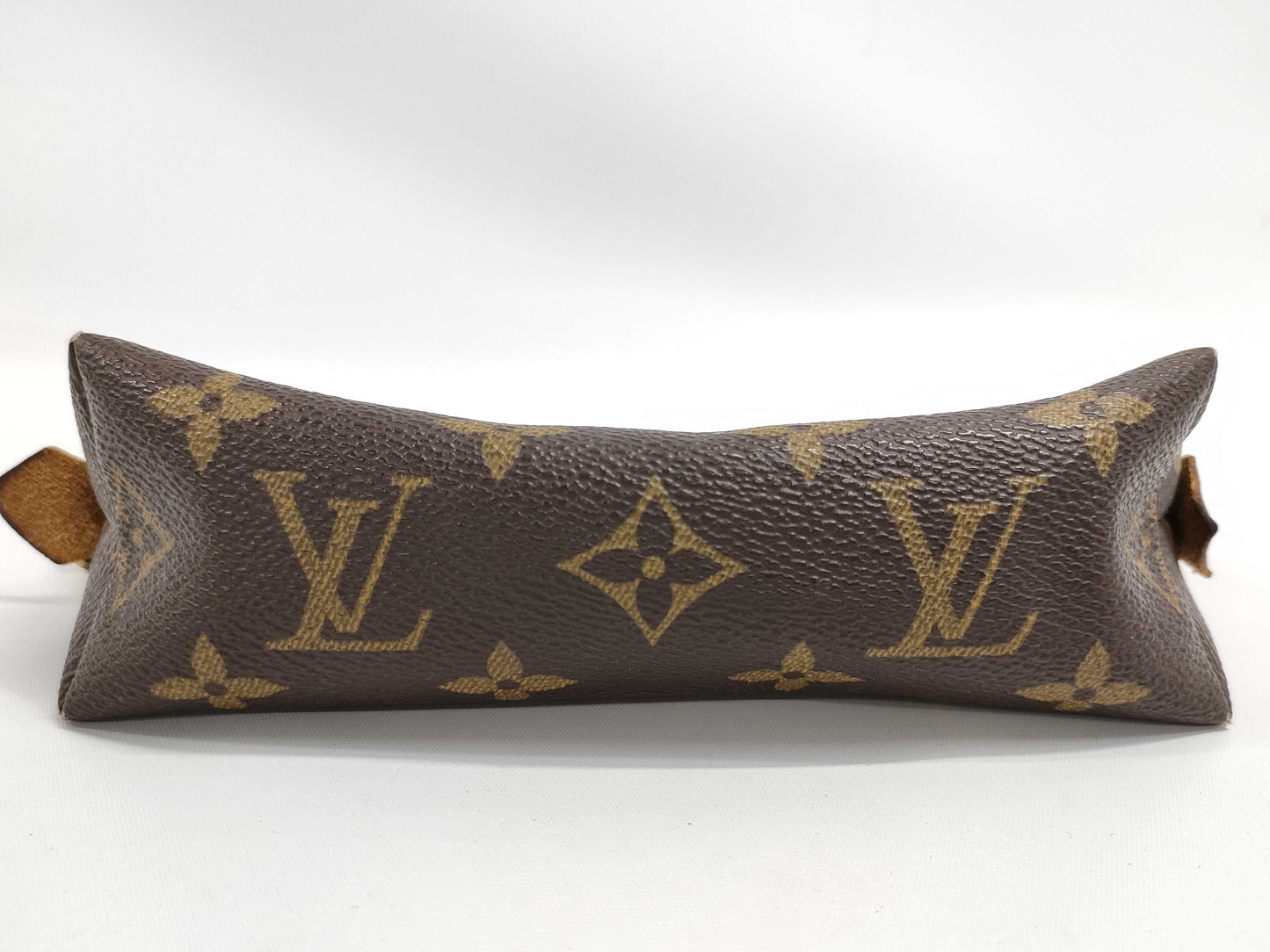 LOUIS VUITTON Monogram Cosmetic Pouch Pouch