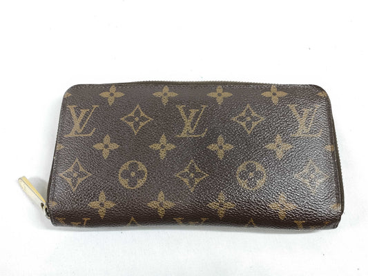 LOUIS VUITTON Monogram Zippy Wallet