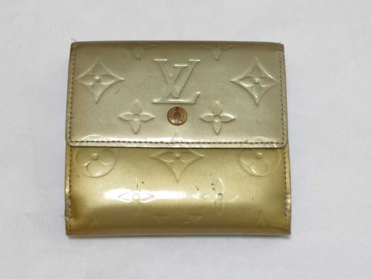 LOUIS VUITTON Vernis Tri-fold Compact Wallet Beige
