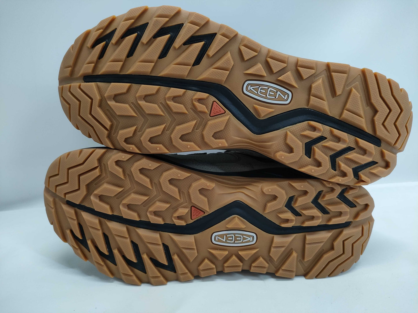 Keen hiking sneakers