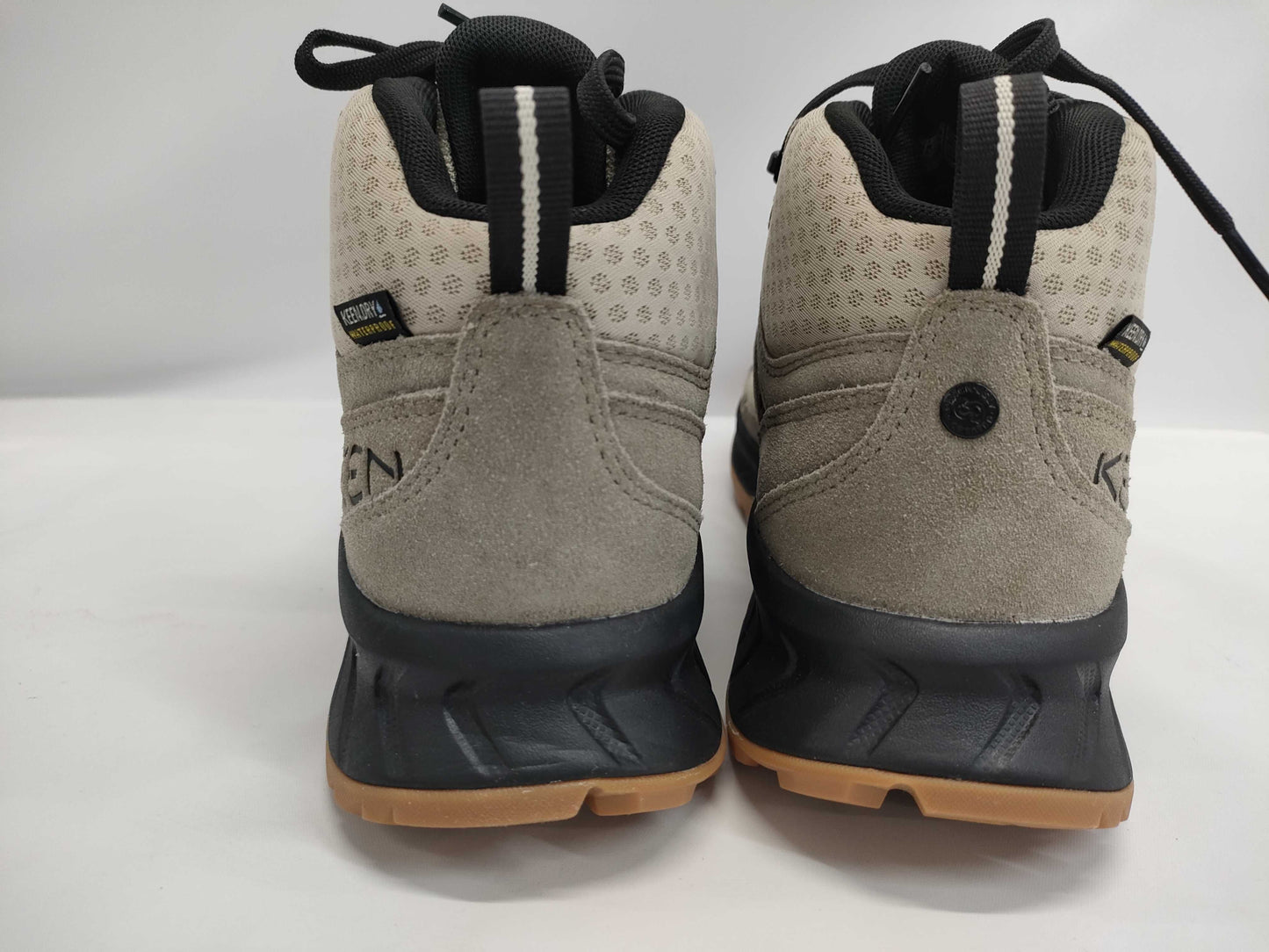 Keen hiking sneakers