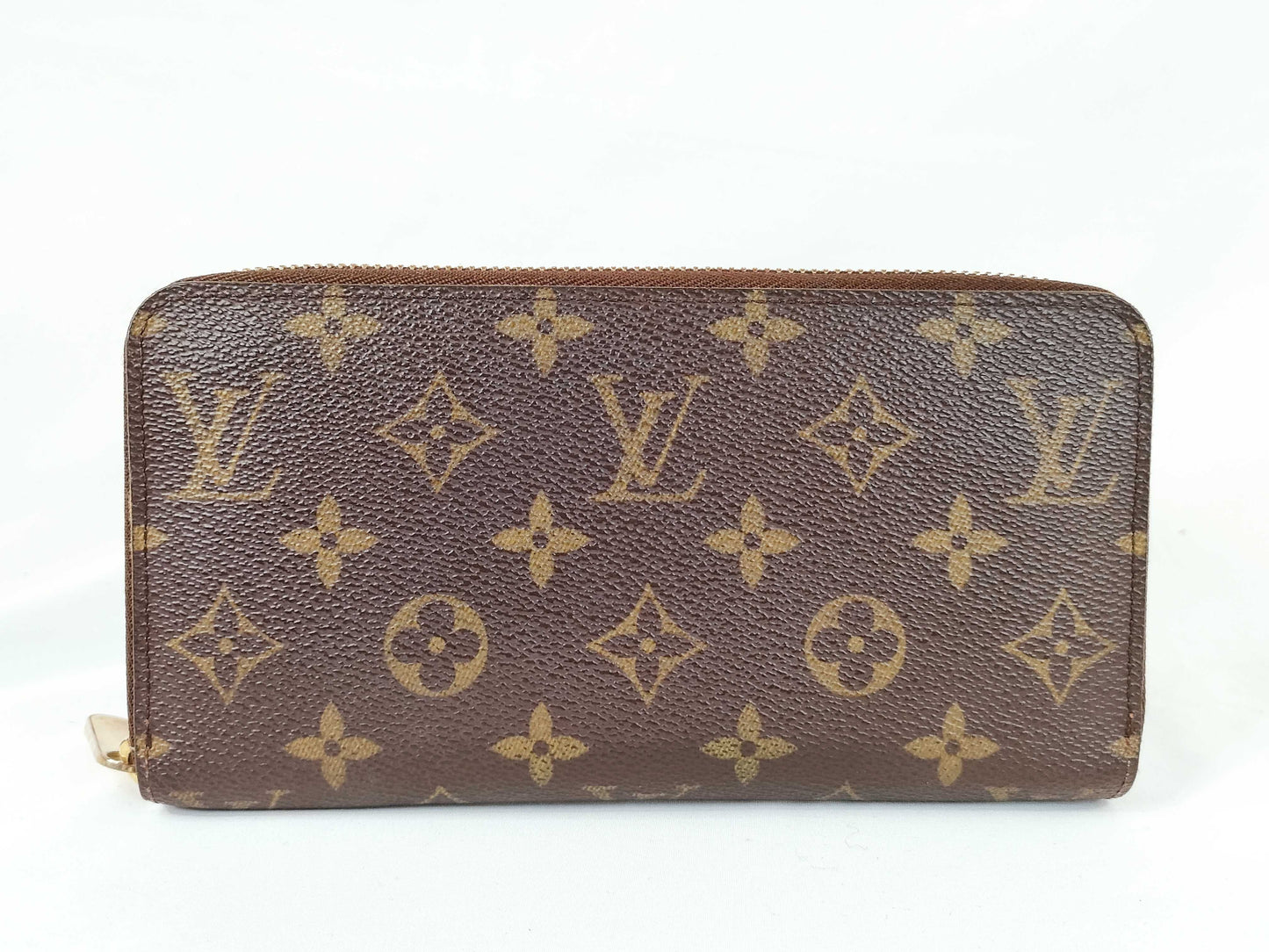LOUIS VUITTON Monogram Zippy Wallet