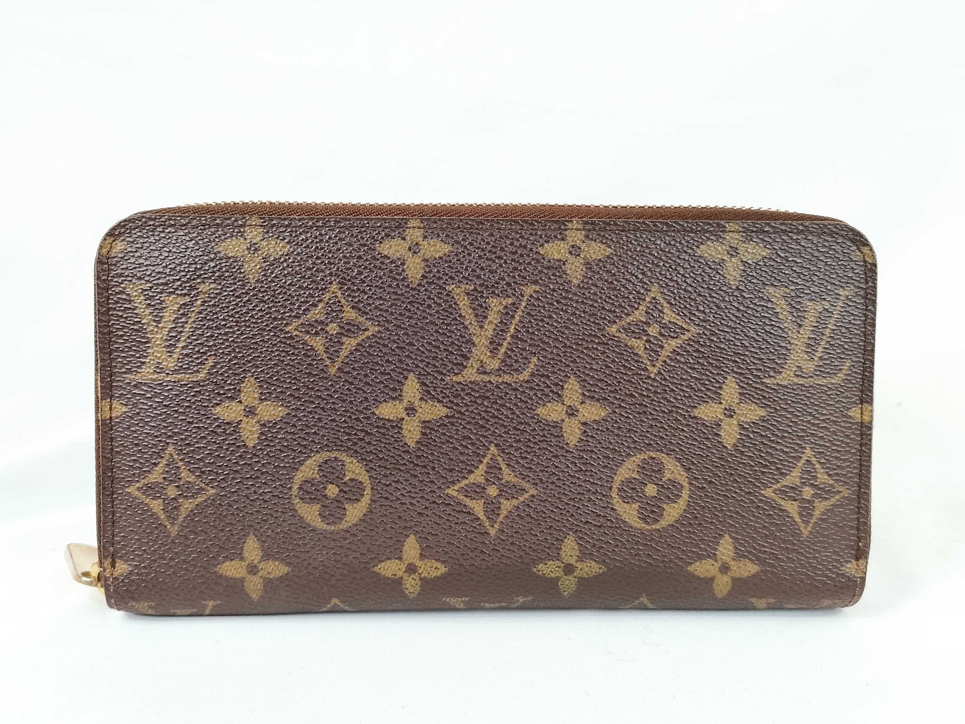 LOUIS VUITTON Monogram Zippy Wallet