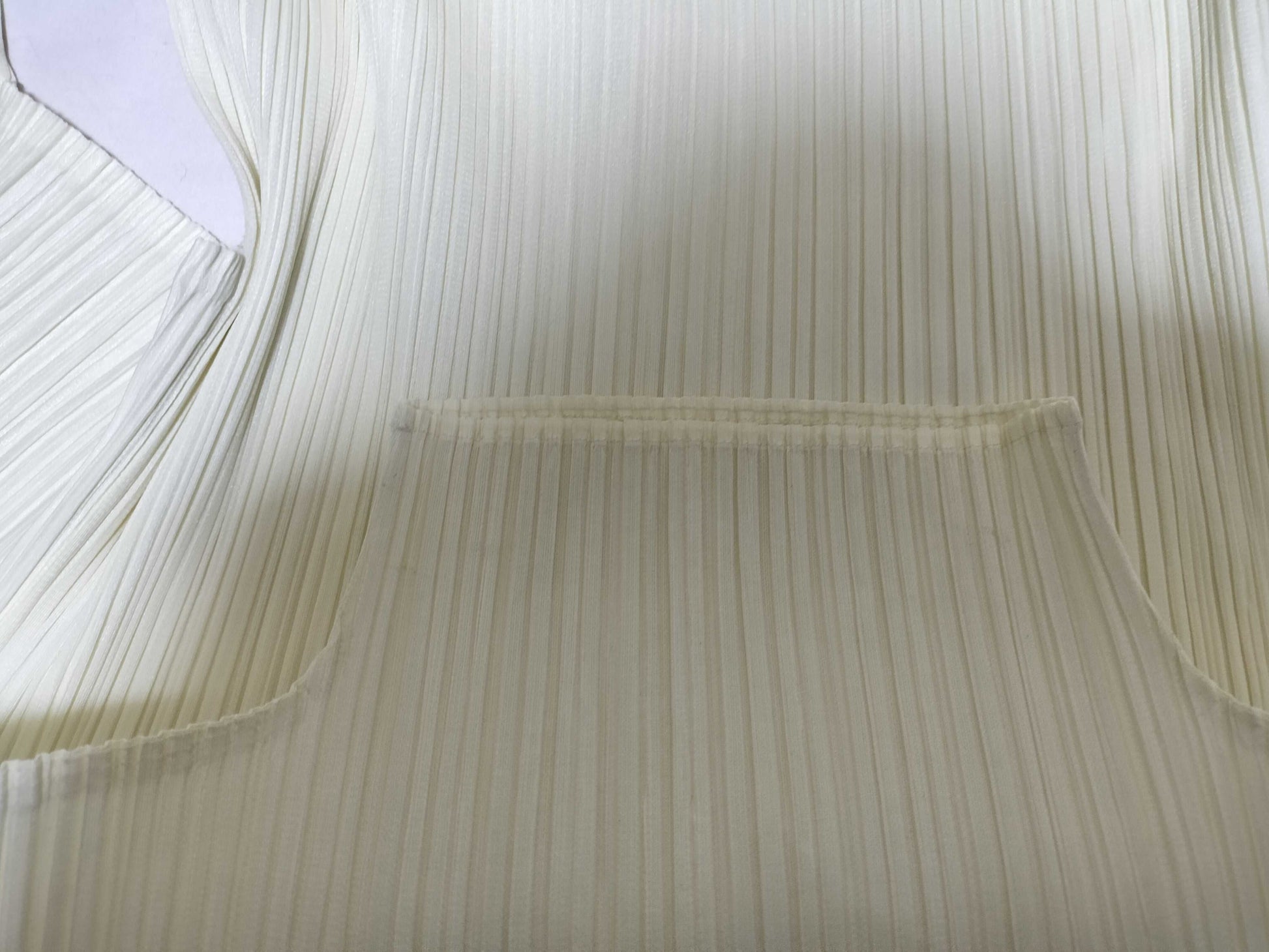 ISSEY MIYAKE pleats please long-sleeved white shirt
