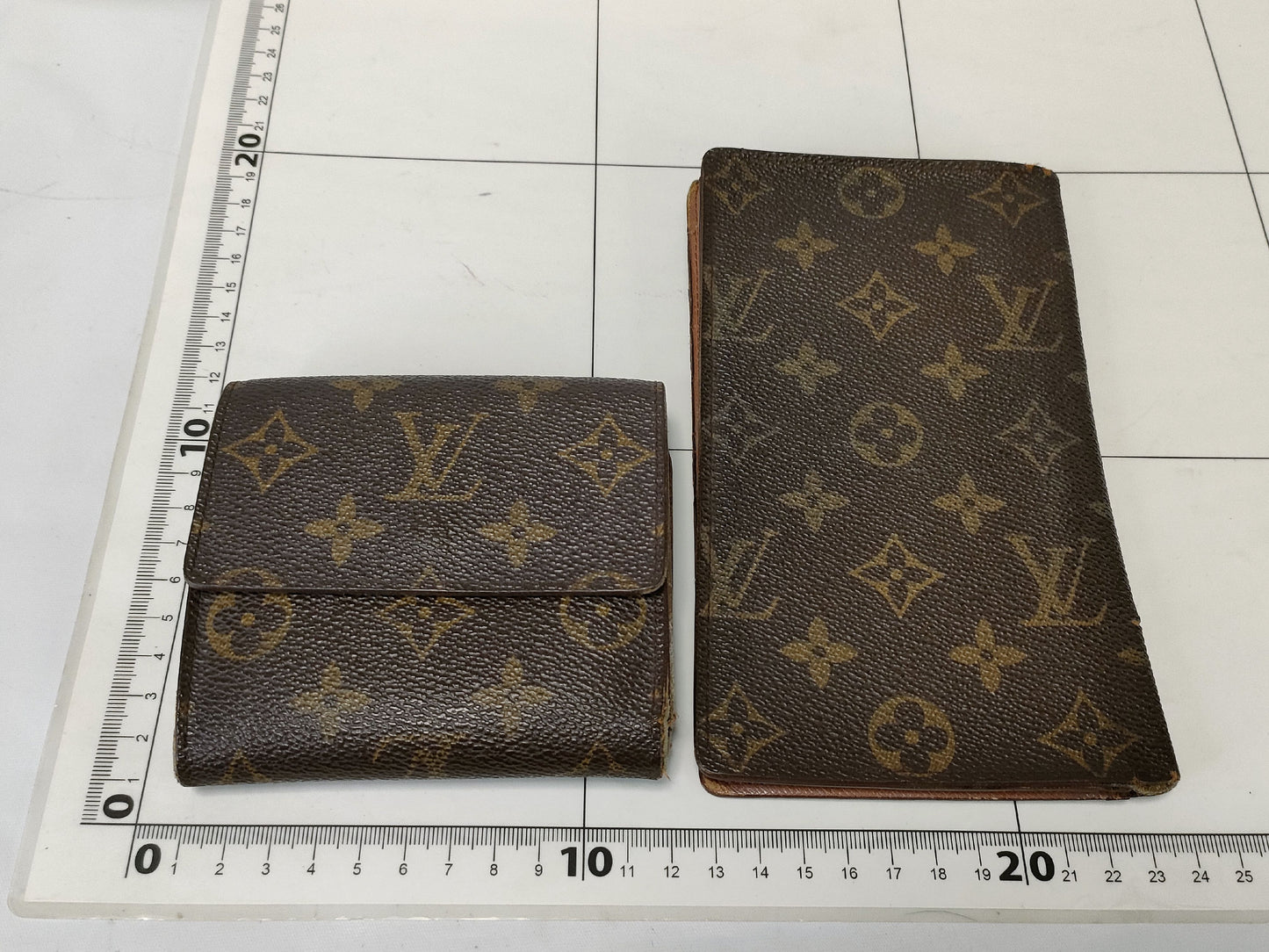 LOUIS VUITTON Monogram Wallet*2 Wallet