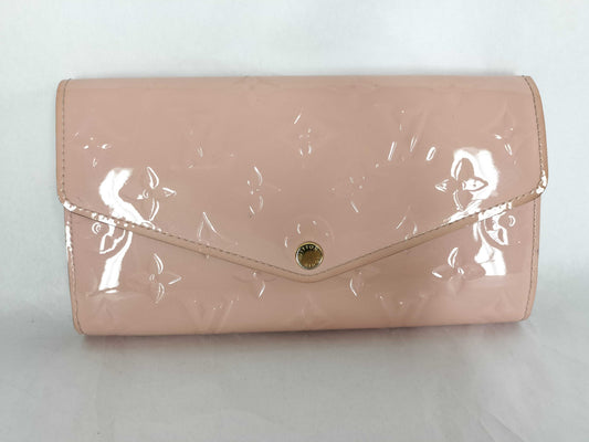 LOUIS VUITTON Vernis Pink Wallet