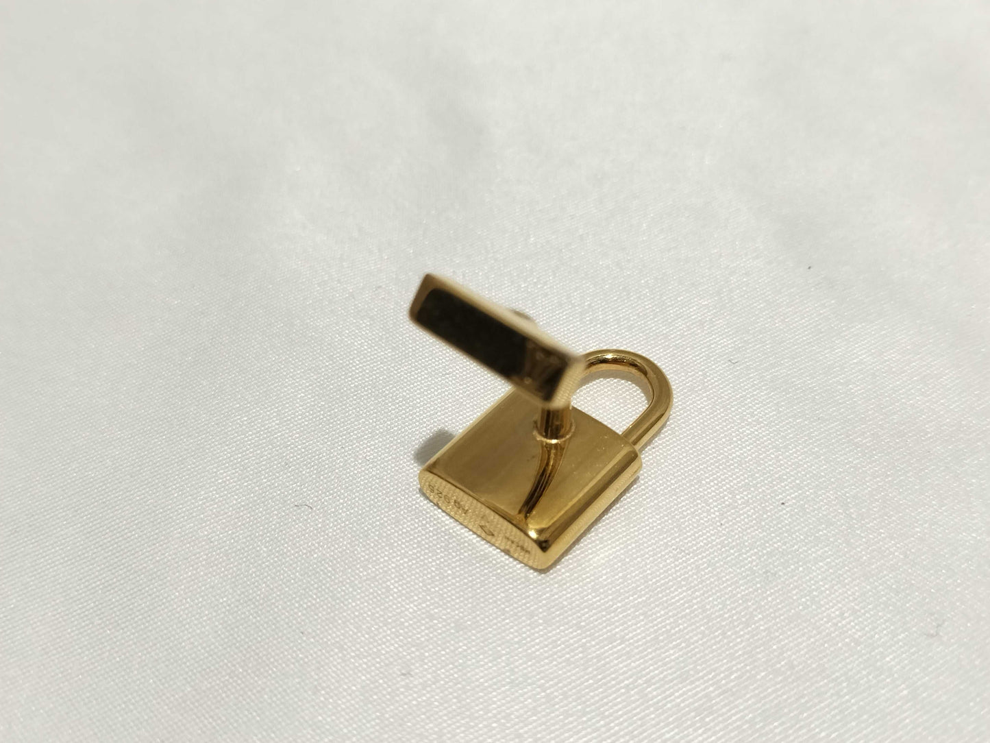 LOUIS VUITTON Padlock Cufflinks