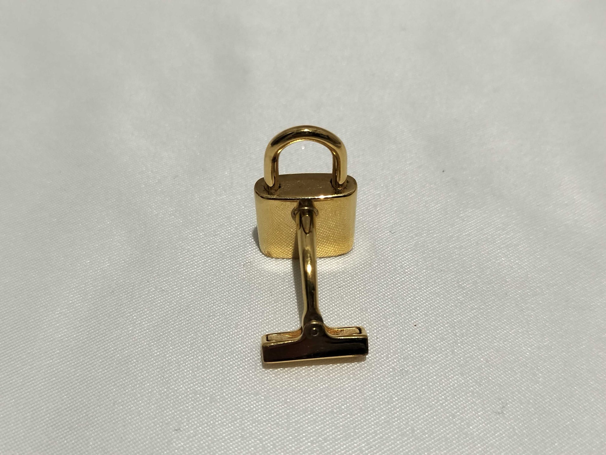 LOUIS VUITTON Padlock Cufflinks